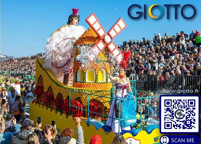 Grand Climatise Avec Alcove Et Terrasse Au Centre De - Fr-1-196-288 Appartement *